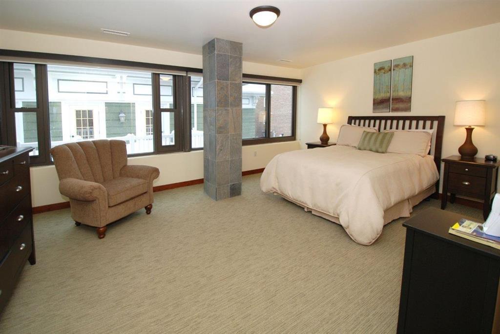 The Lowell Park City Room photo