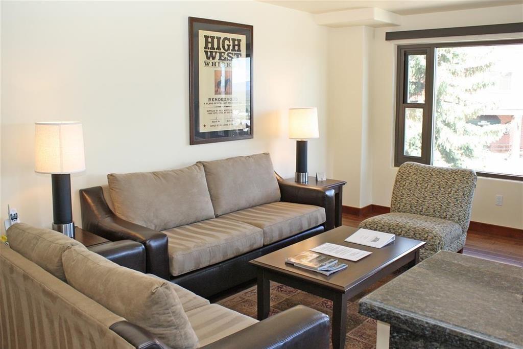 The Lowell Park City Room photo