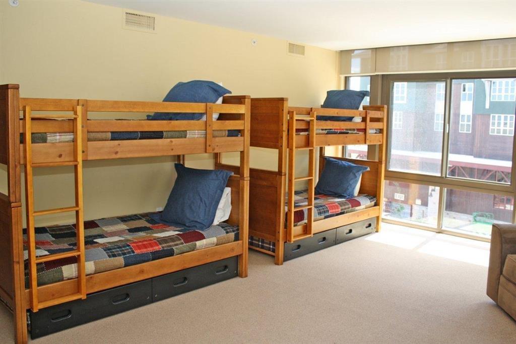 The Lowell Park City Room photo