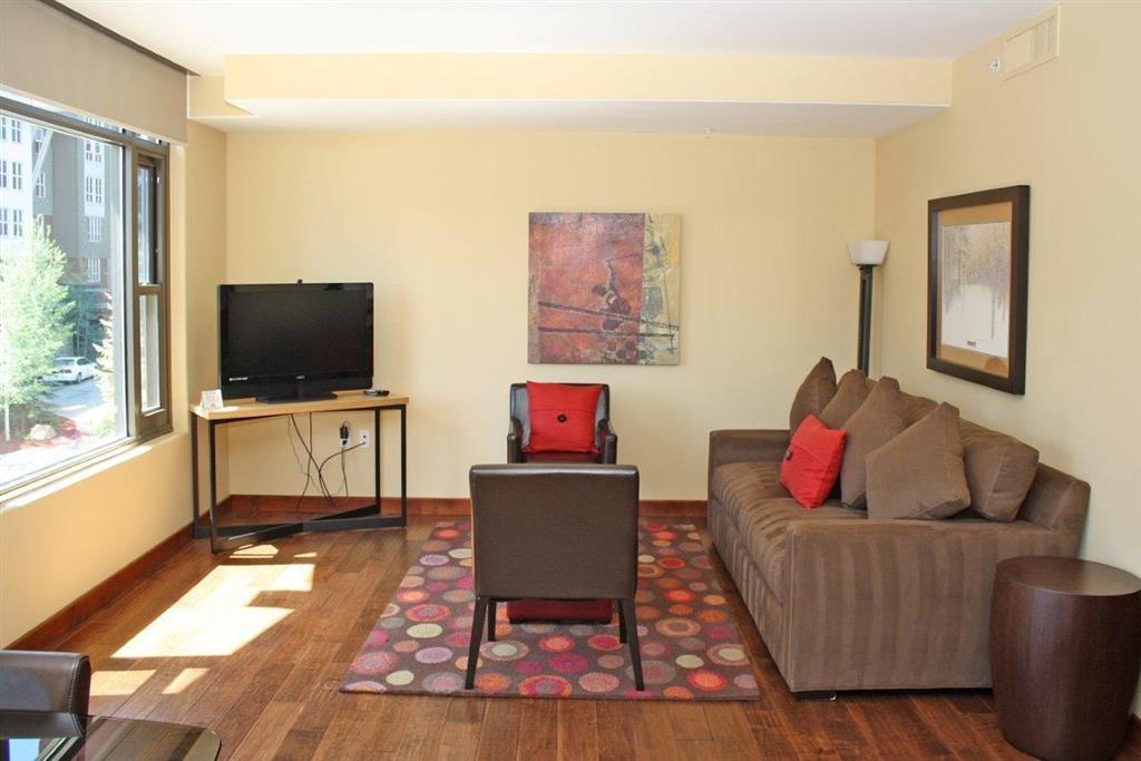 The Lowell Park City Room photo