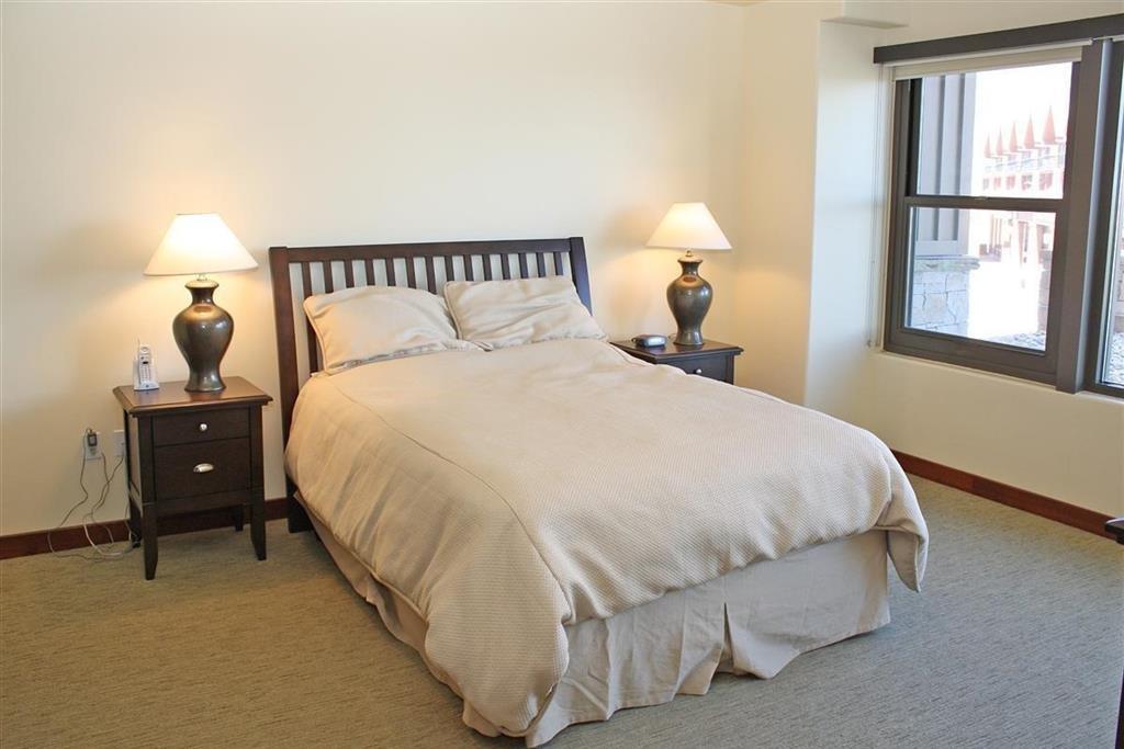 The Lowell Park City Room photo